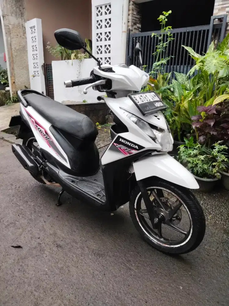 Honda Beat FI tahun 2013 pajak hidup
