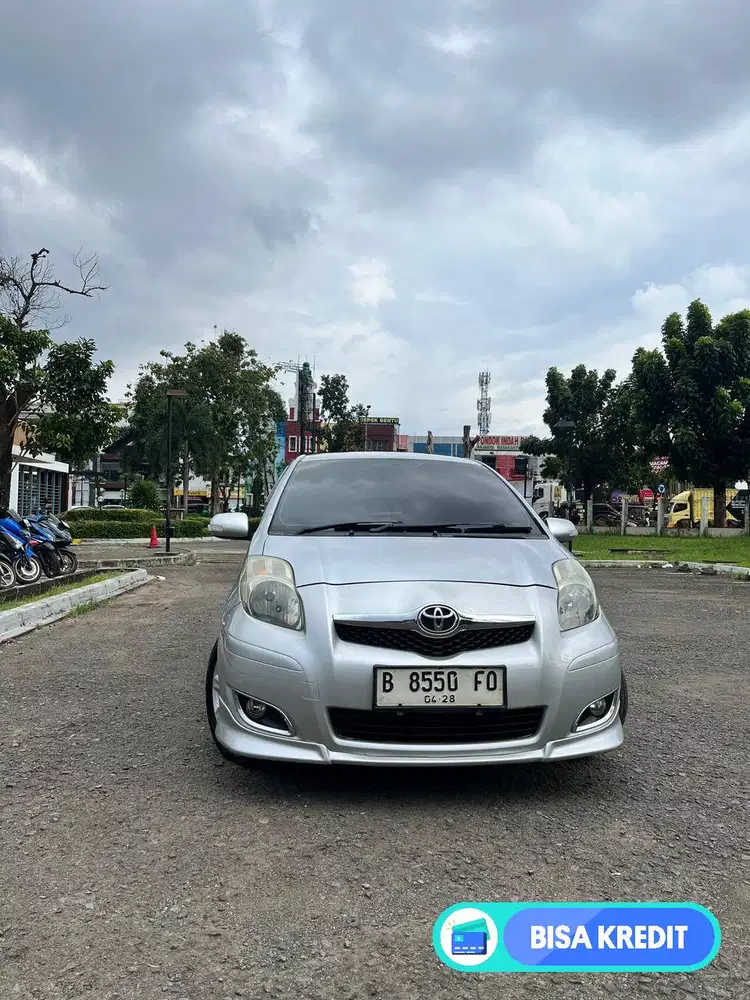 Toyota Yaris 2012