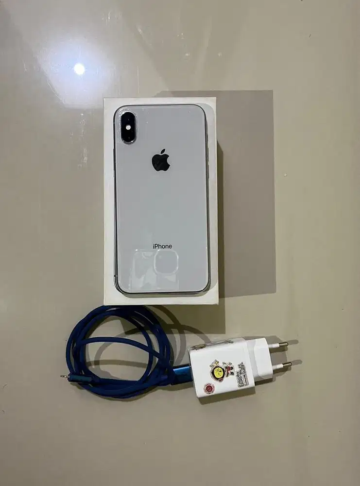 iPhone X Silver 64gb