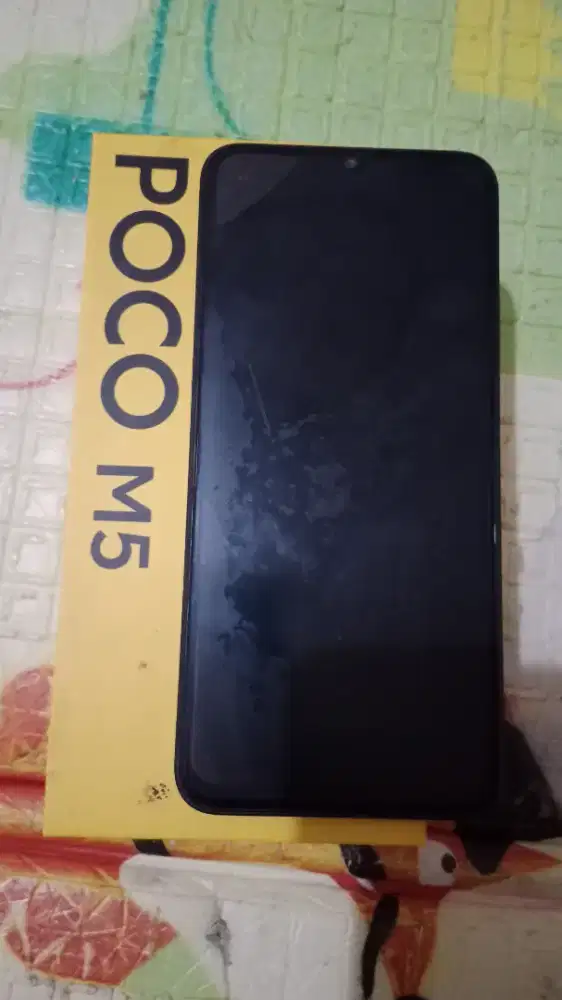HP poco M5 4gb/128GB warna hitam fullset