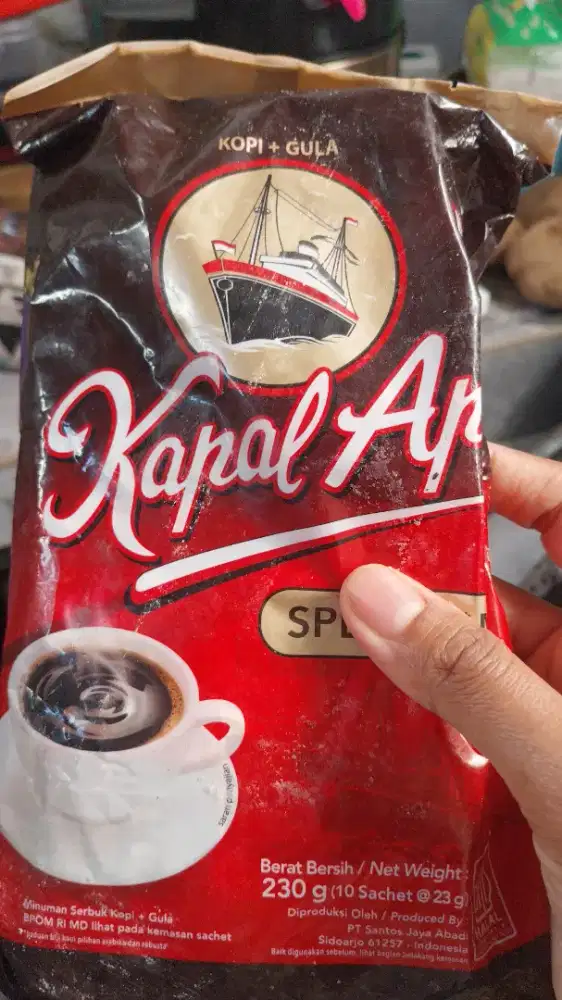 Kopi kapal api hitam
