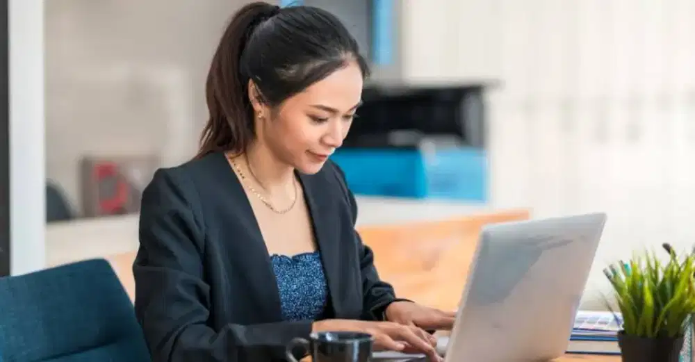 DIBUTUHKAN ADMIN PEREMPUAN