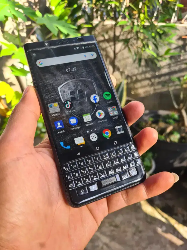 Blackberry keyone