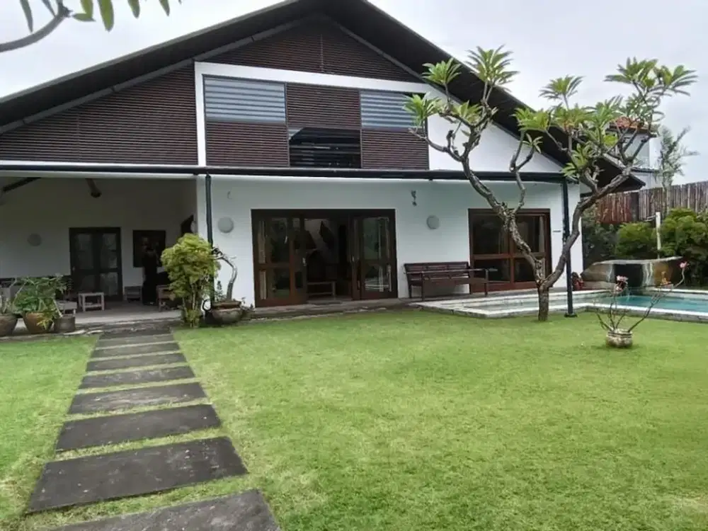 European Style Villa For Sale In Prime Sunset Road, Kuta