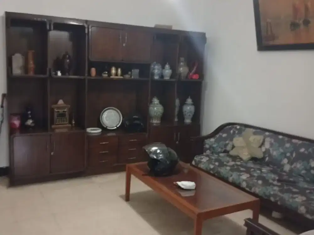 Dijual Rumah Nyaman Siap Huni Lokasi Strategis di Arcamanik Bandung