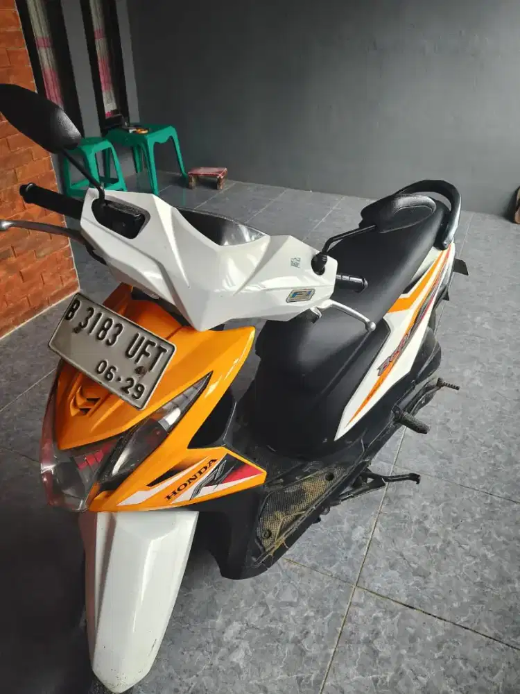 beat cw fi th 2014 oranye mulus bagus mesin sehat terawat