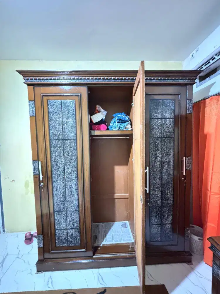 Lemari Kayu 3 pintu