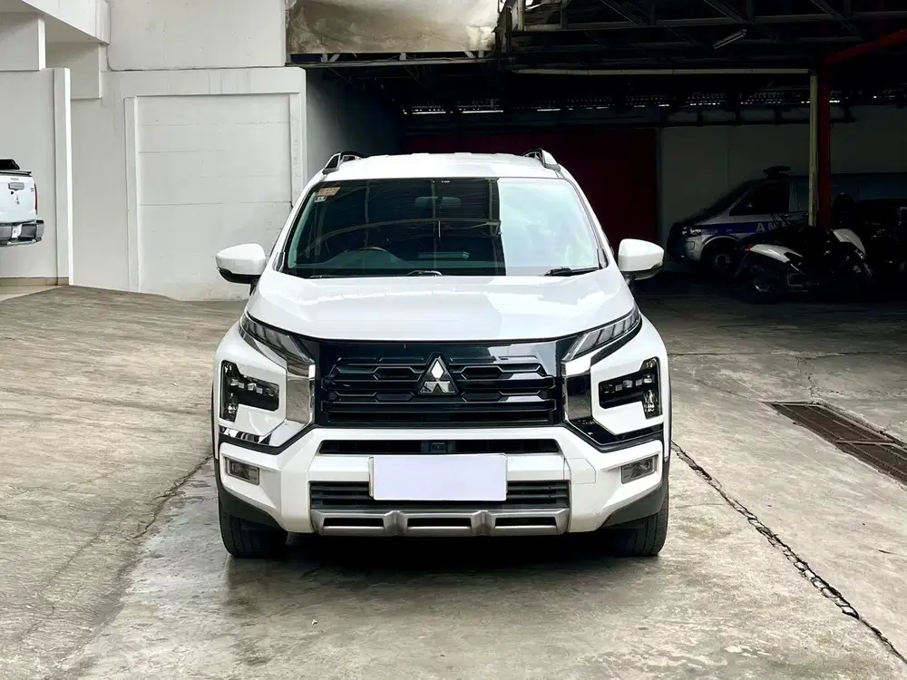 Mitsubishi Xpander Cross Matic / AT 2022 New Model