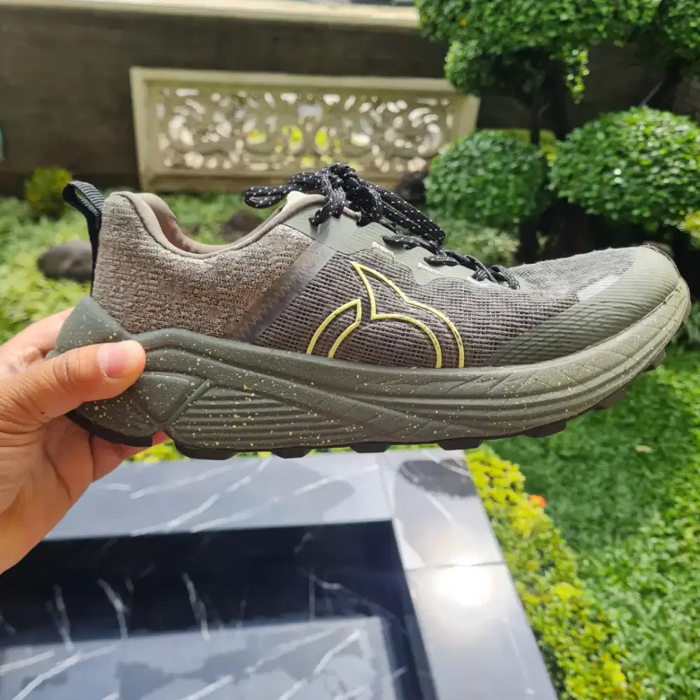 Ortuseight Sepatu Trail Run Shkhara - Graphite/Sage