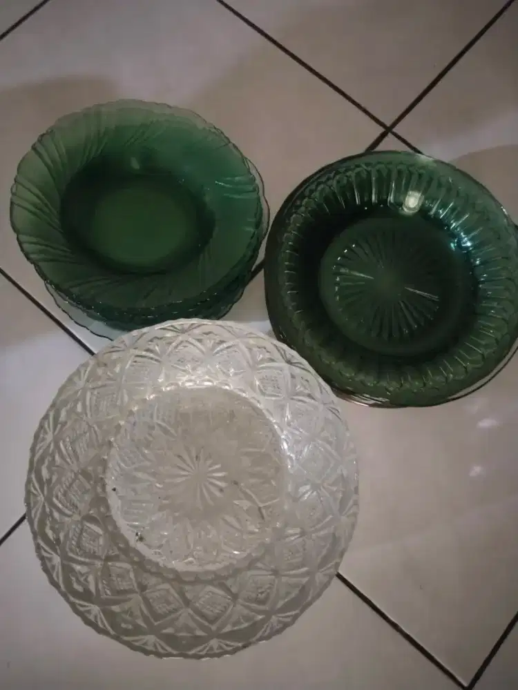 Di jual piring cantik