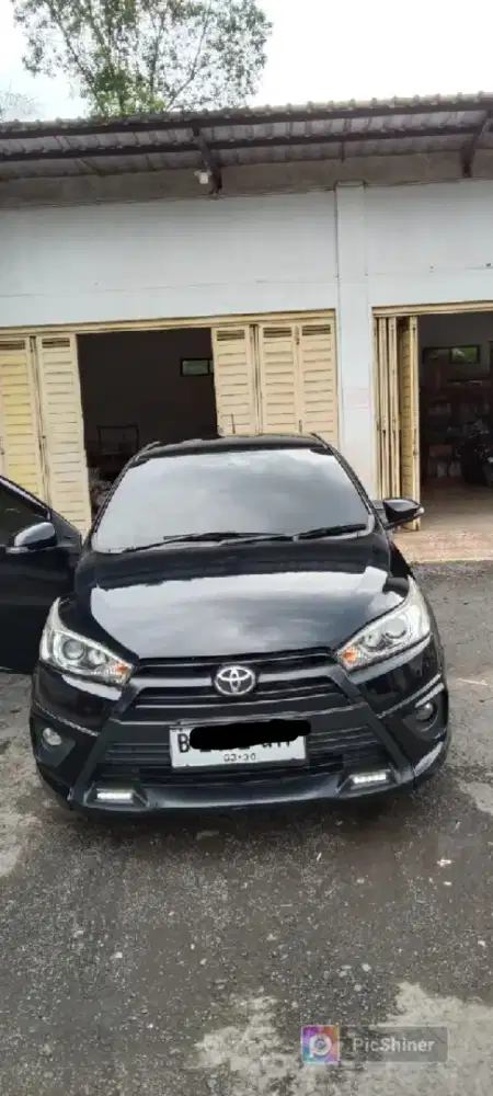 Yaris TRD Sportivo metik murah th 2015