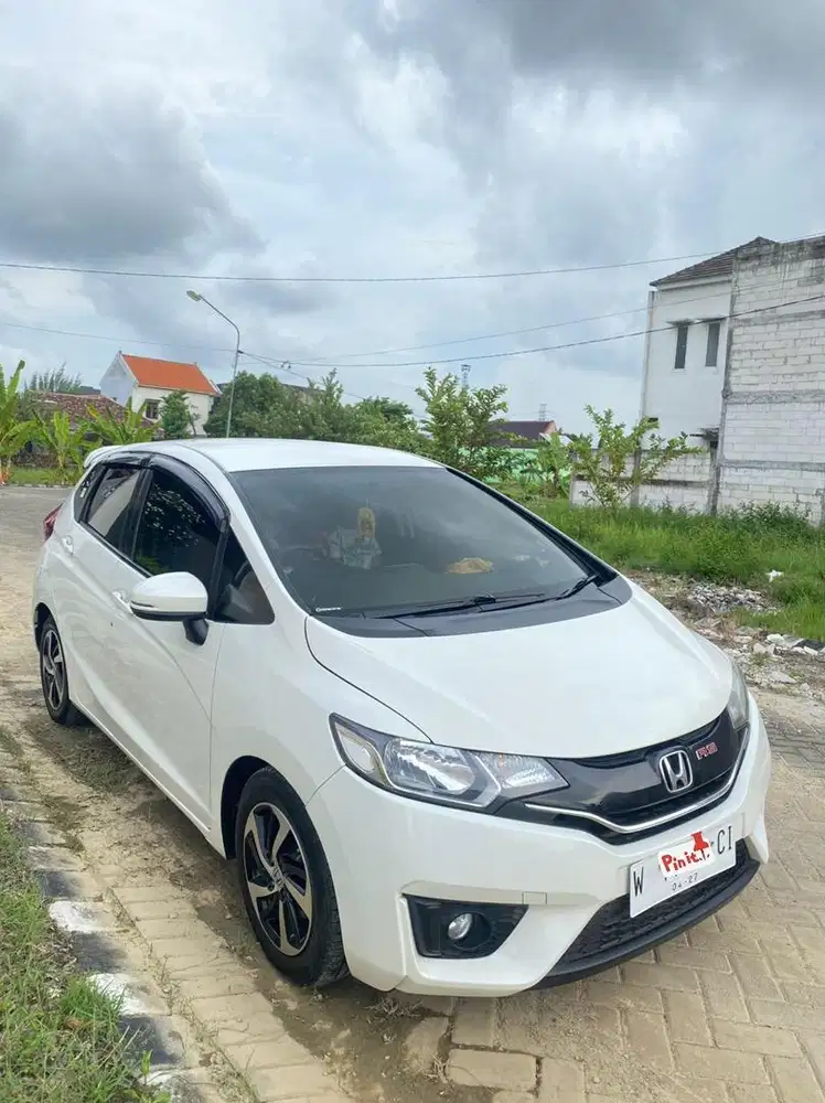 Jazz 2017 Low KM 50rb S upgrade RS