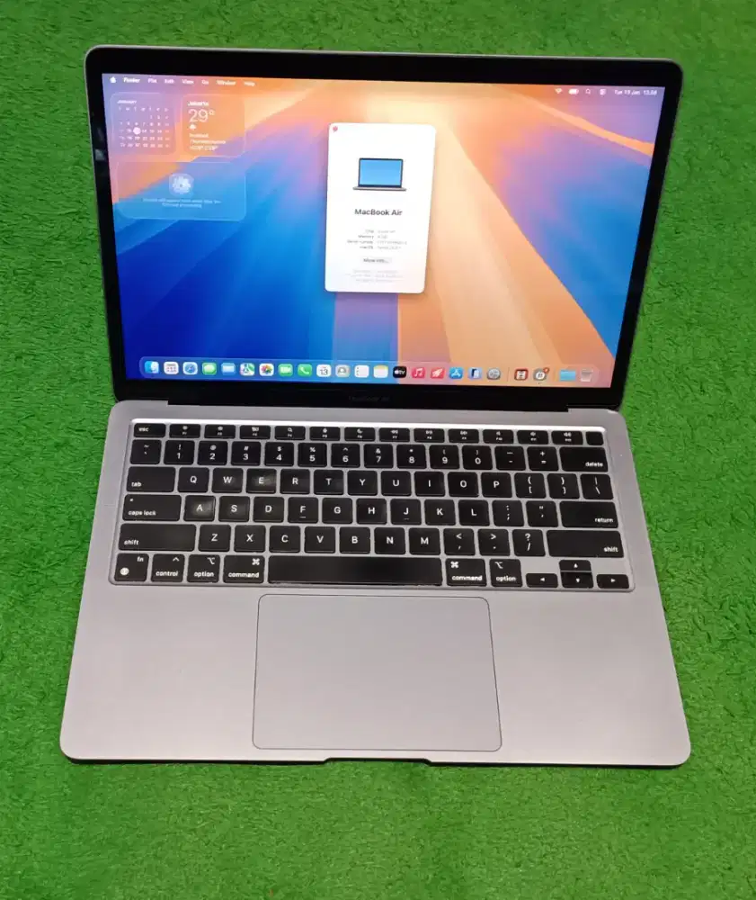 Apple Macbook Air M1 2020 M1 8/128 Grey Murah