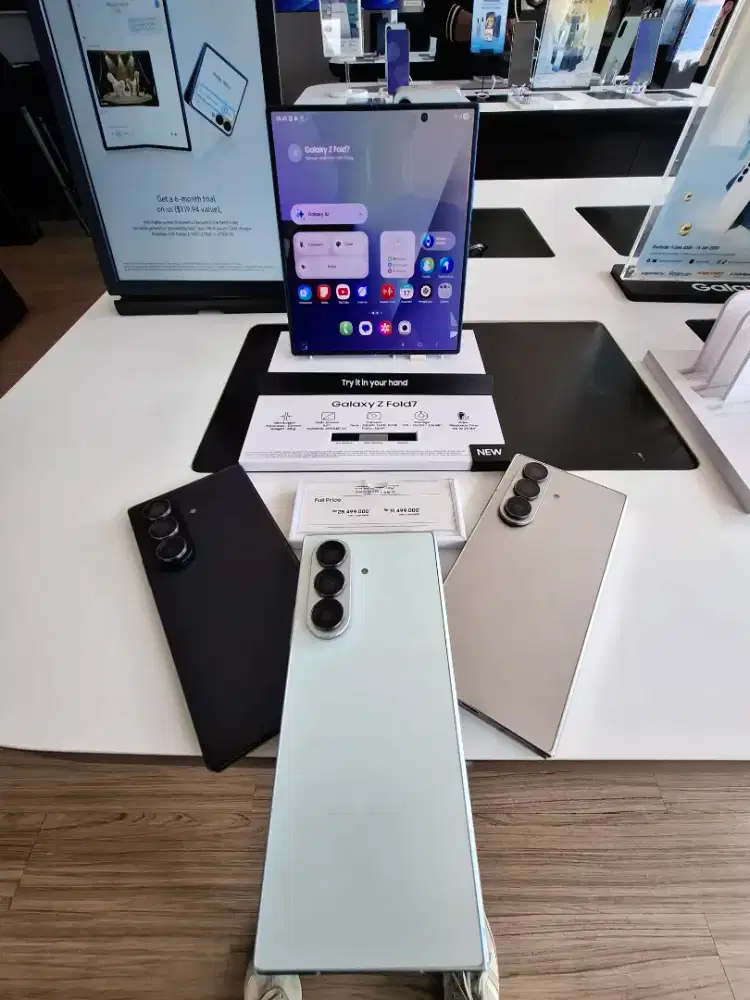 Samsung ZFold7 256Gb