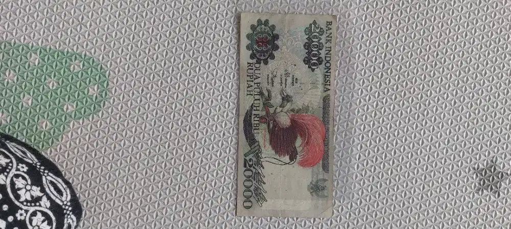 Uang kuno (20.000) Merak