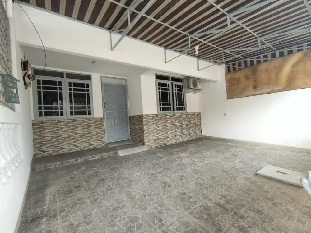 Disewakan Rumah Strategis Siap Huni Di Jakarta Barat