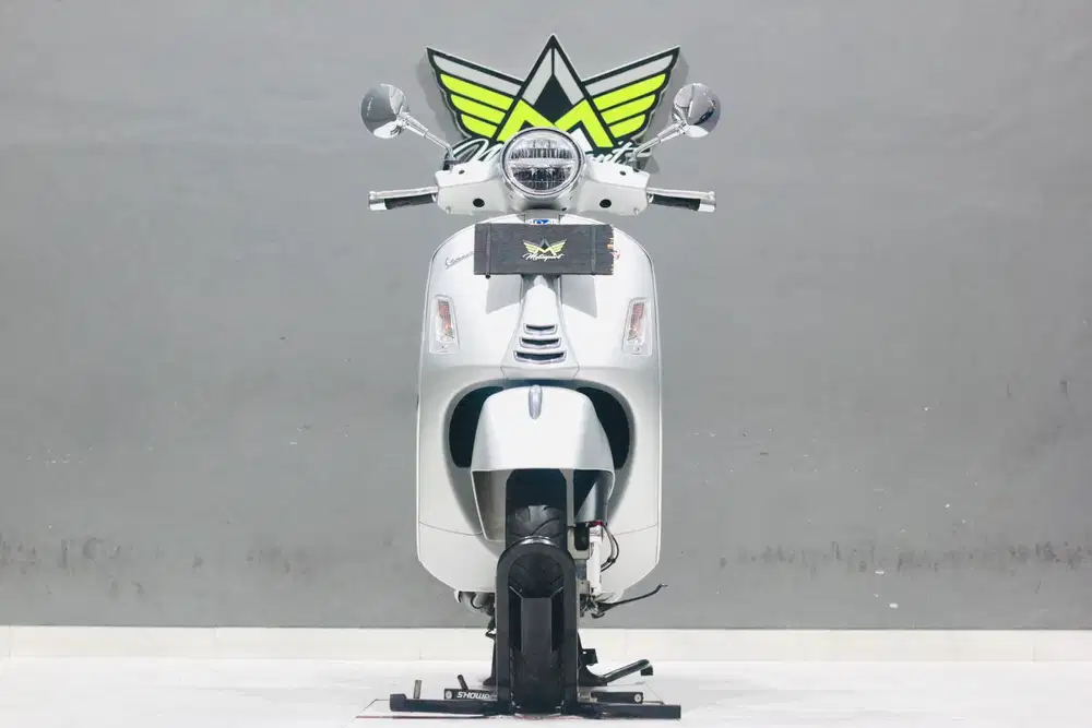 Vespa GTS super 150 ABS limited edition vespa primavera sprint piaggio