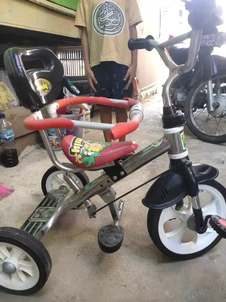 Sepeda anak laki