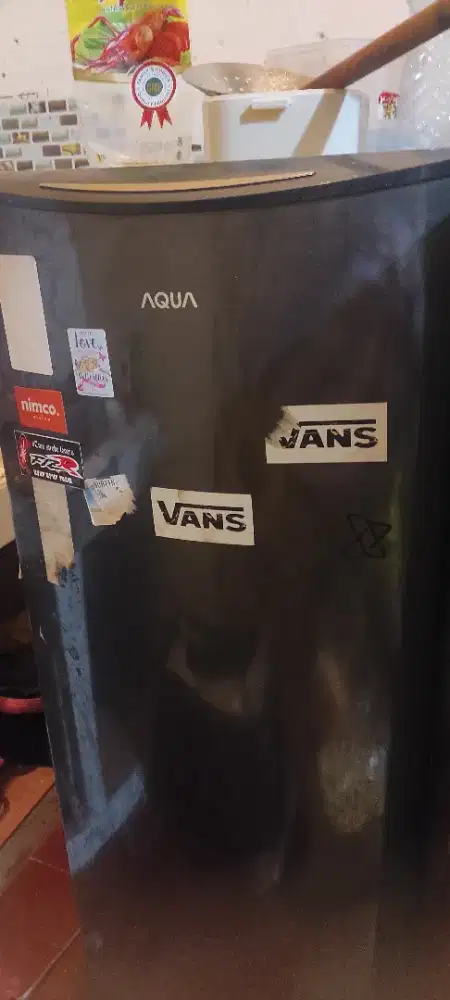 Kulkas merk AQUA 1 pintu