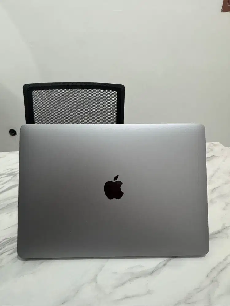 Macbook Pro 2017 A1707 128Gb 2 port type C