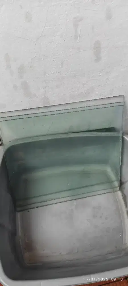 Kaca sekatan / lembaran