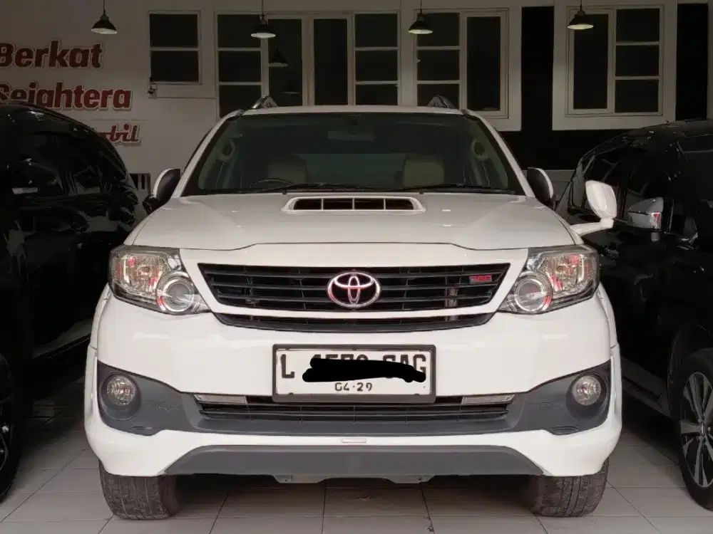 Toyota Fortuner VNT TRD 2014 Automatic Diesel Solar Record Toyota