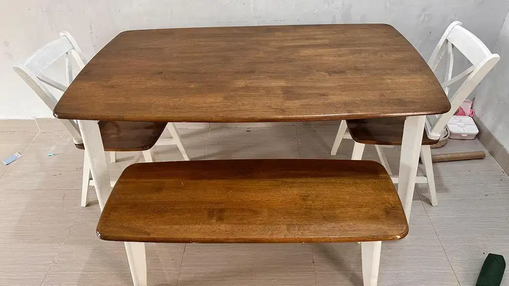 Dijual meja kursi sett, eks informa