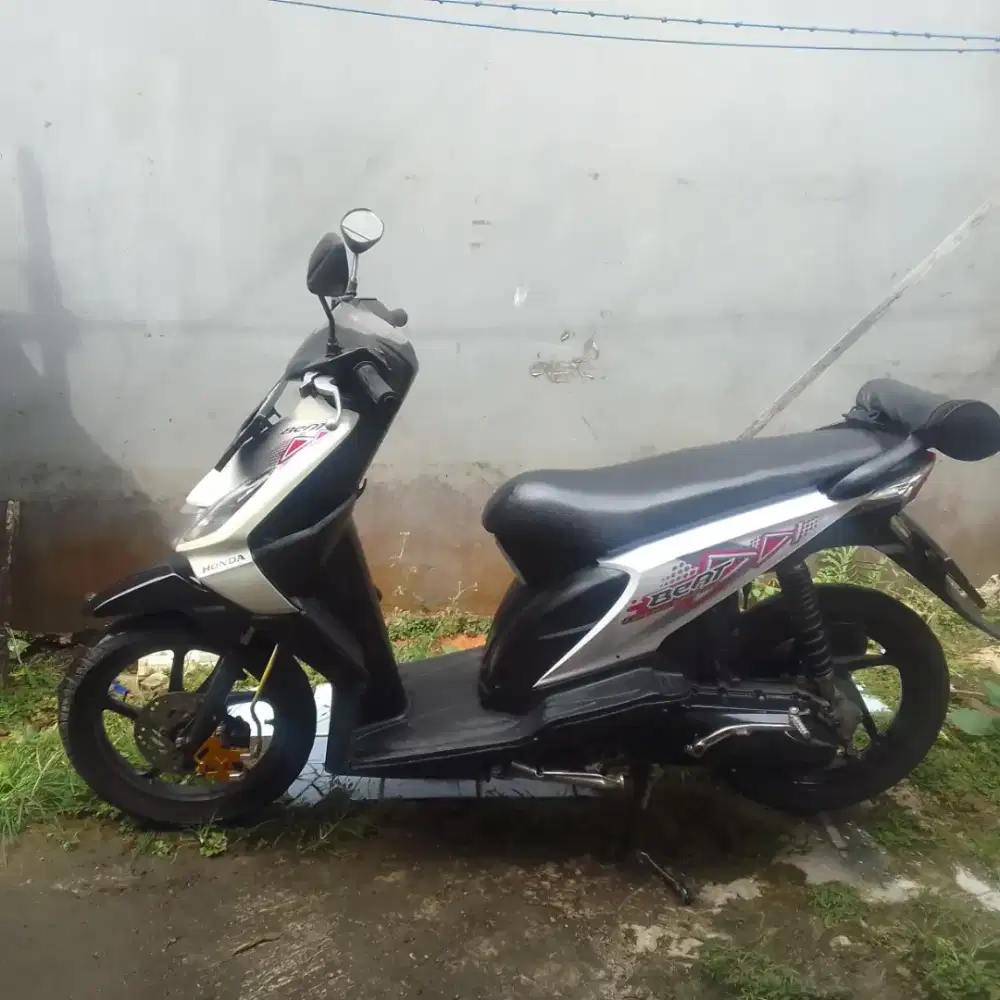 Honda beat karbu 2010 motor sehat orian Honda murah