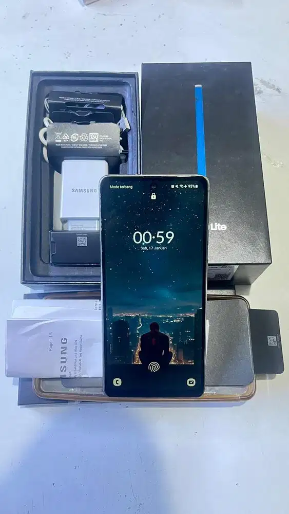 Jual murah samsung note 10 Lite 8/128 ex sein lengkap