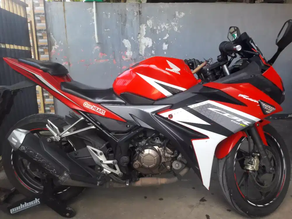 Honda CBR 2016 mls lkp kodya.siap TT