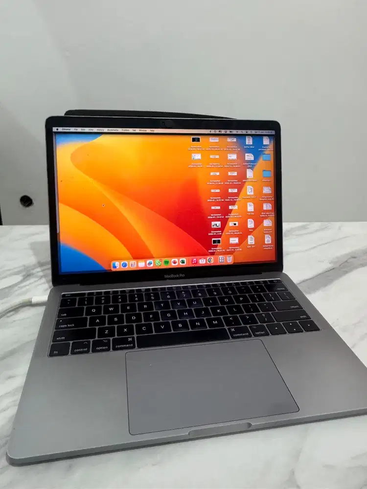 Macbook Pro 2017 A1707 128Gb 2 port type C