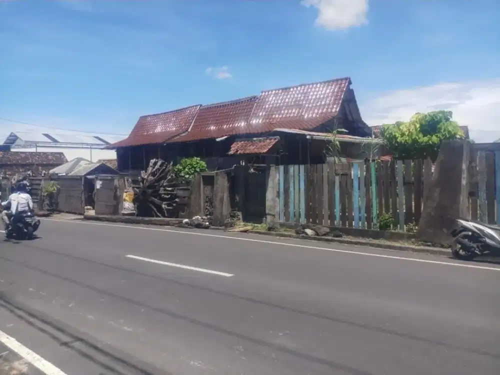 Sebidang Tanah Kosong di Jl. Utama Persada, Kerobokan.