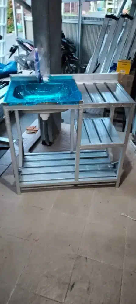 Terima pesanan olahan wastafel buat cuci tangan