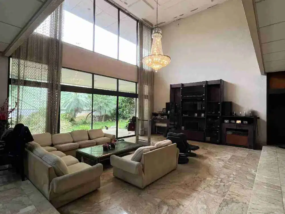 Dekat SCBD, Dijual Rumah Siap Huni di Permata Hijau Jakarta Selatan