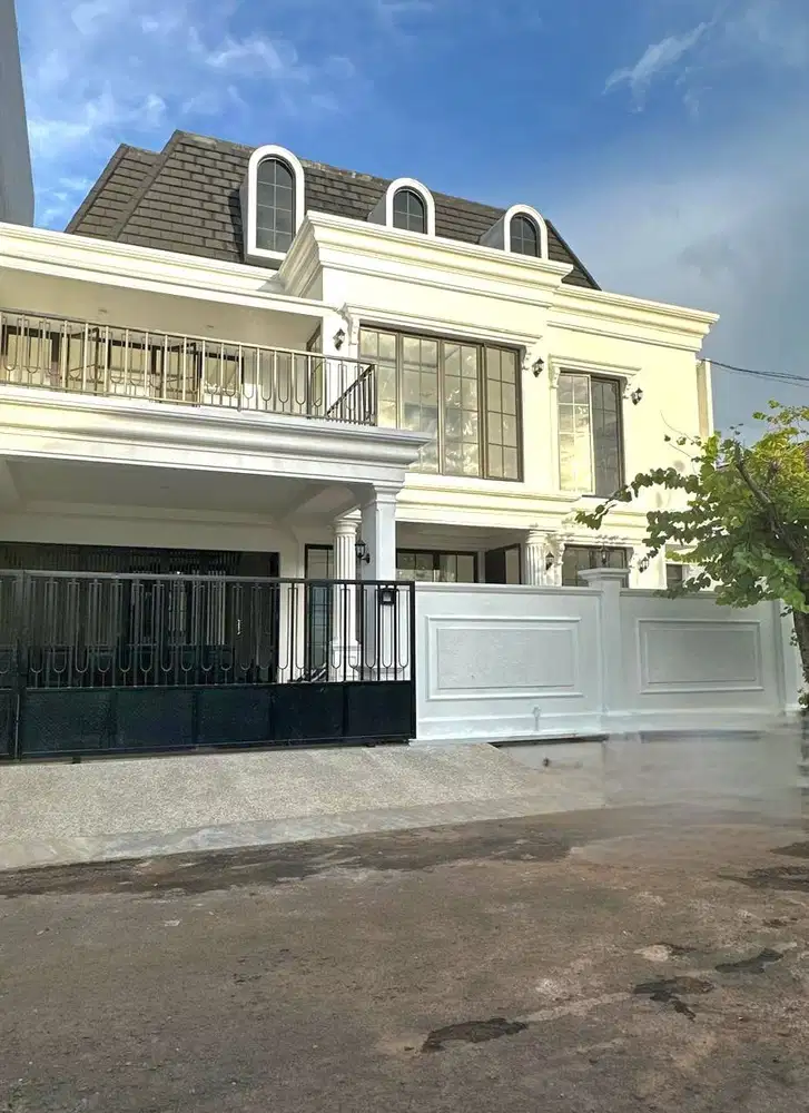 Dijual Rumah Strategis Dgn Swimming Pool di Bintaro Tangsel SC-10621