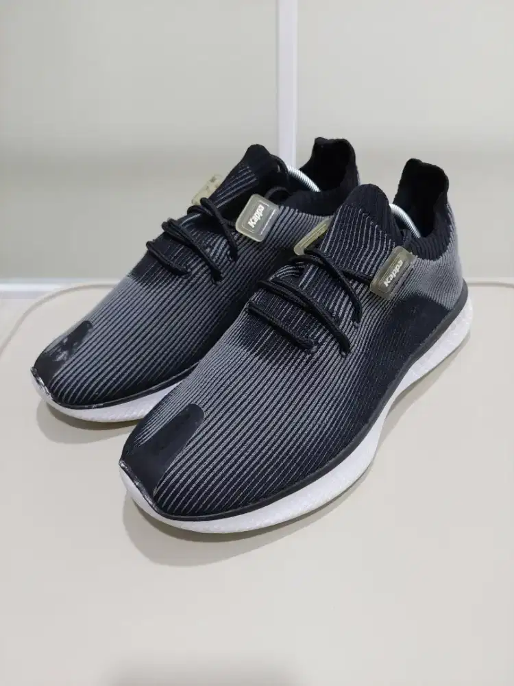 Sepatu Running KAPPA - size 43
