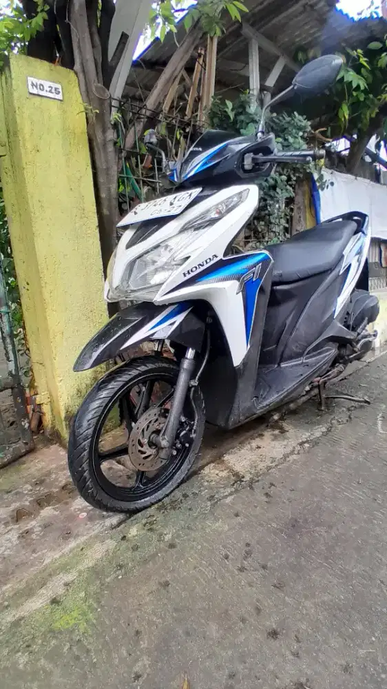 Bismillah jual honda vario 125 old thn 2012
