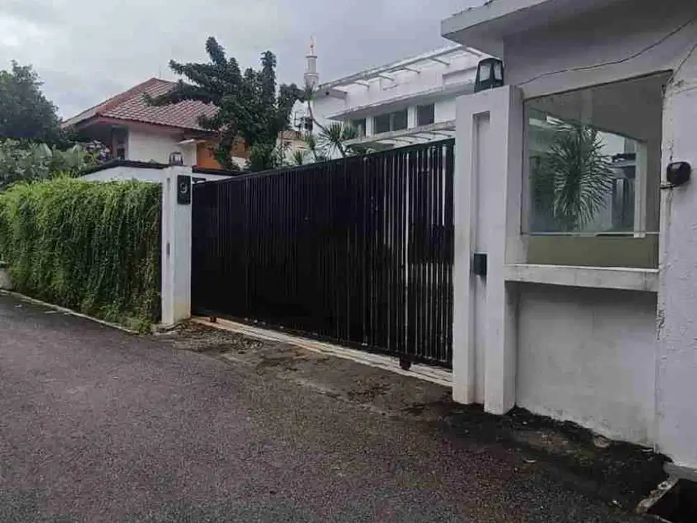 Rumah Strategis di Jl Benda Dalam Ujung II Jagakarsa Jakarta Selatan