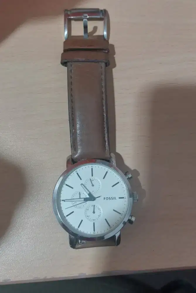 Jam tangan Fossil