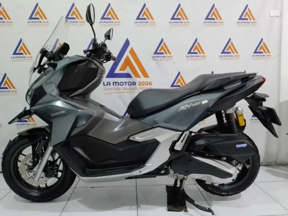 LIKE NEW ADV 160 CBS 2024 LOW KM (PAYLATER/KREDIVO/CC 0%/TT)