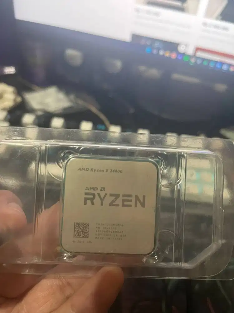 PROCESSOR AMD RAYZEN 5 2400G