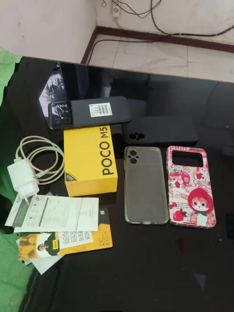 POCO M5 4/128 HITAM