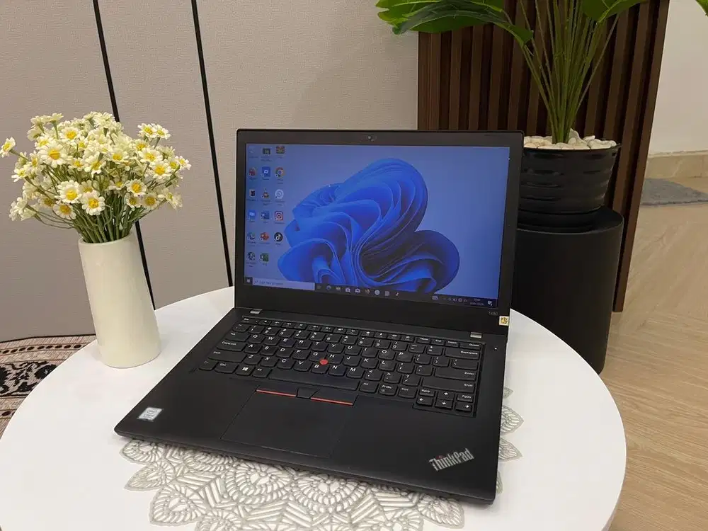 Lp lenovo thinkpsd T480 core i5 normal