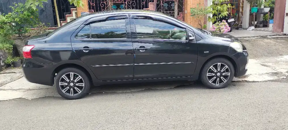 Toyota VIOS 1.5 G Matic 2011