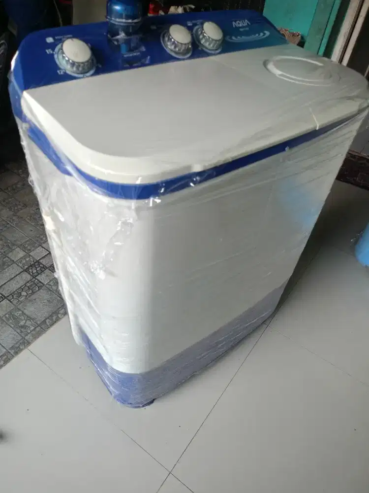 Mesin cuci 2 tabung merk Aqua Japan 8kg mulusss