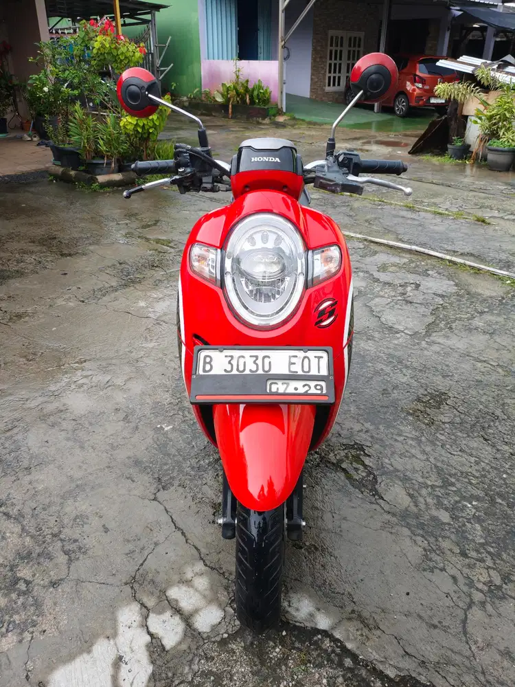 (big sale) Scoopy sporty 2019 MULUS