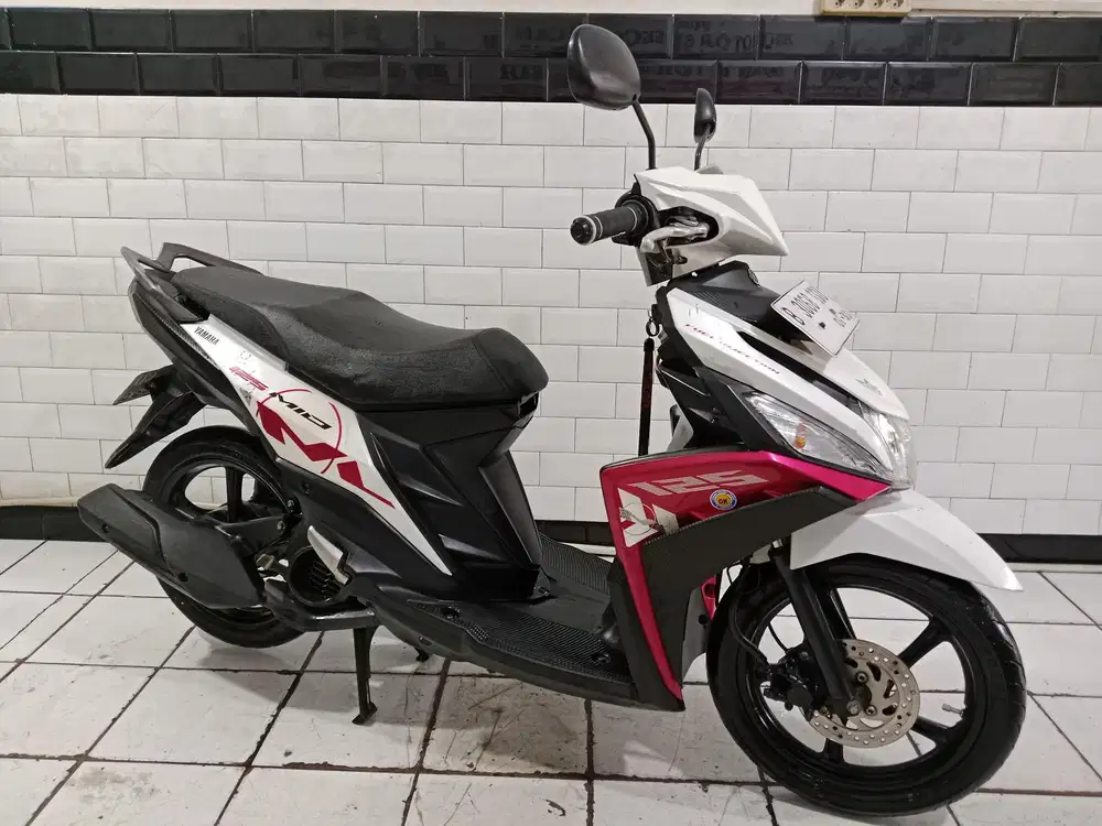 Yamaha mio m3 tahun 2015 lengkap bagus