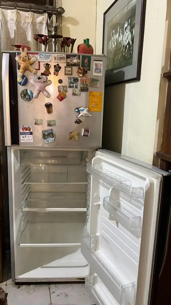 Kulkas Sharp 2 pintu