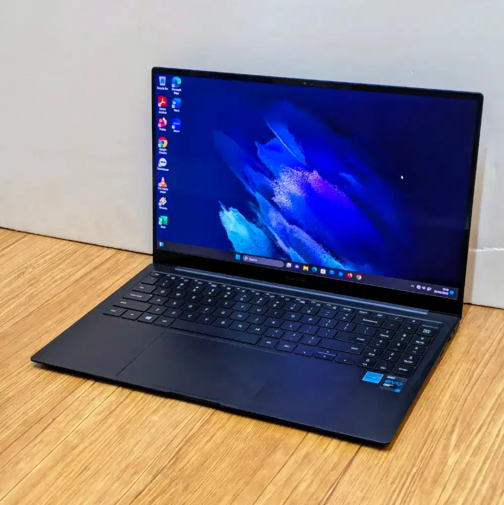 Samsung Galaxy Book 15 Core i7 1165G7 EVO 16GB 1TB SSD OLED