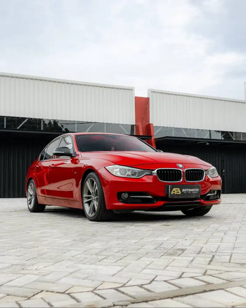 BMW 328i F30 Sport Line 2013 Red